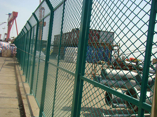 护栏用钢板网图片2