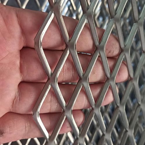 标准菱形钢板网的特性与用途